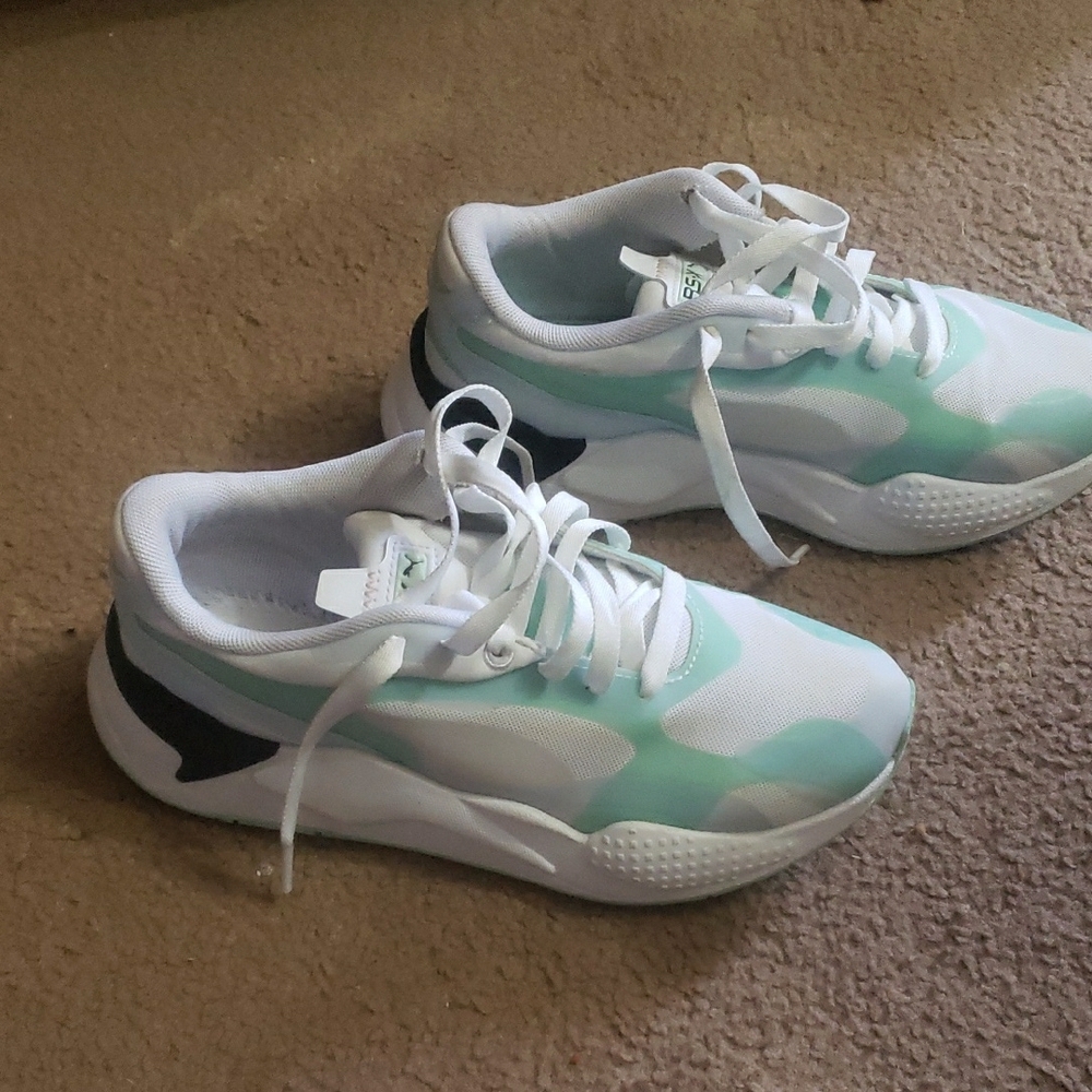 Puma Womens Sneakers in Mint and White - Picture 2 of 8